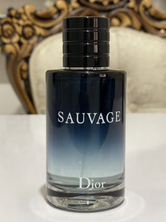 ادکلن دیور ساواج-ساوج-ساواژ Dior Sauvage مردانه